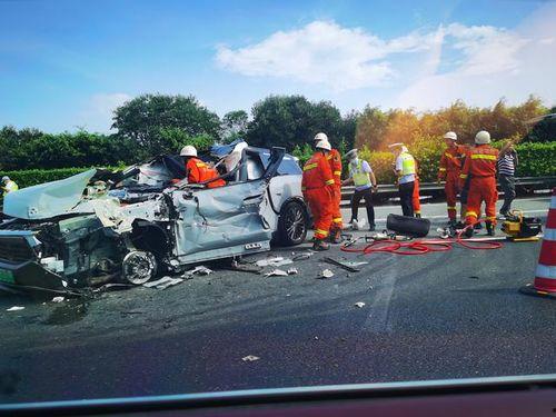 网红爆料青岛事故车视频,惊险瞬间引发网友热议  第2张